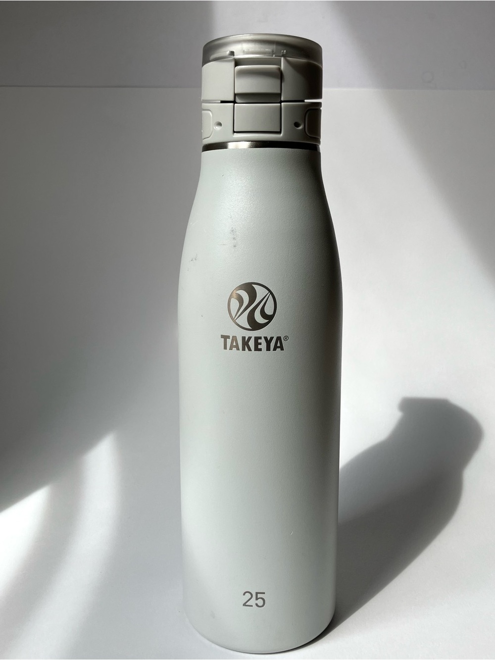 Takeya Traveler Insulated Stainless Steel Bottle Arctic Grey 25 Ounce